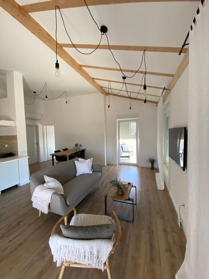 Twenty-Punat Apartments מראה חיצוני תמונה
