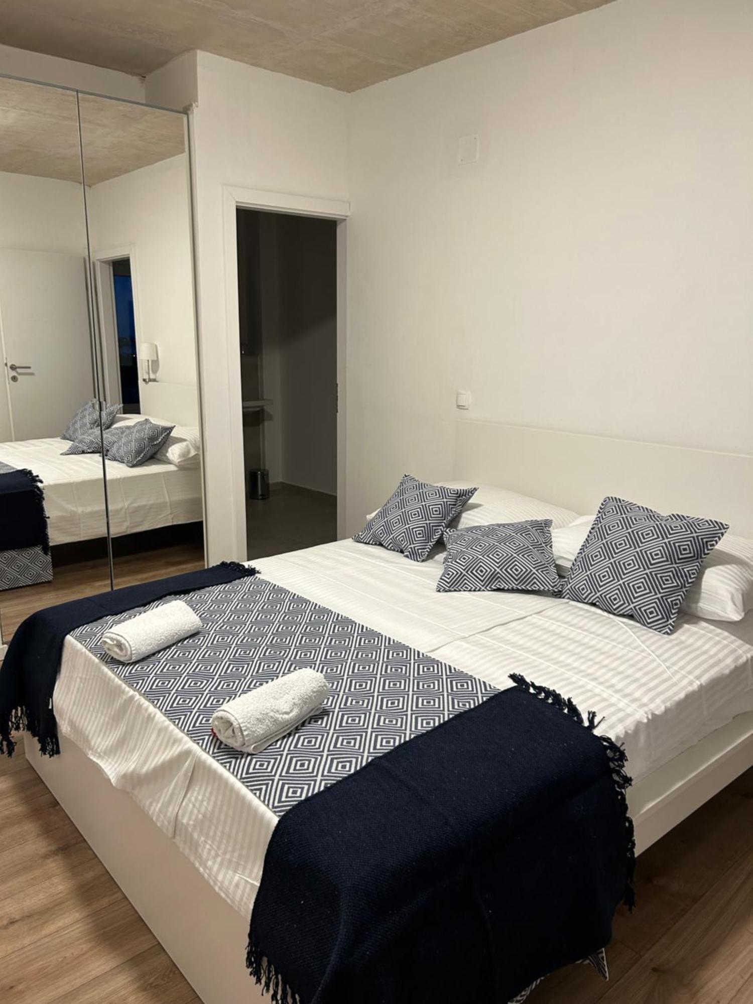 Twenty-Punat Apartments מראה חיצוני תמונה