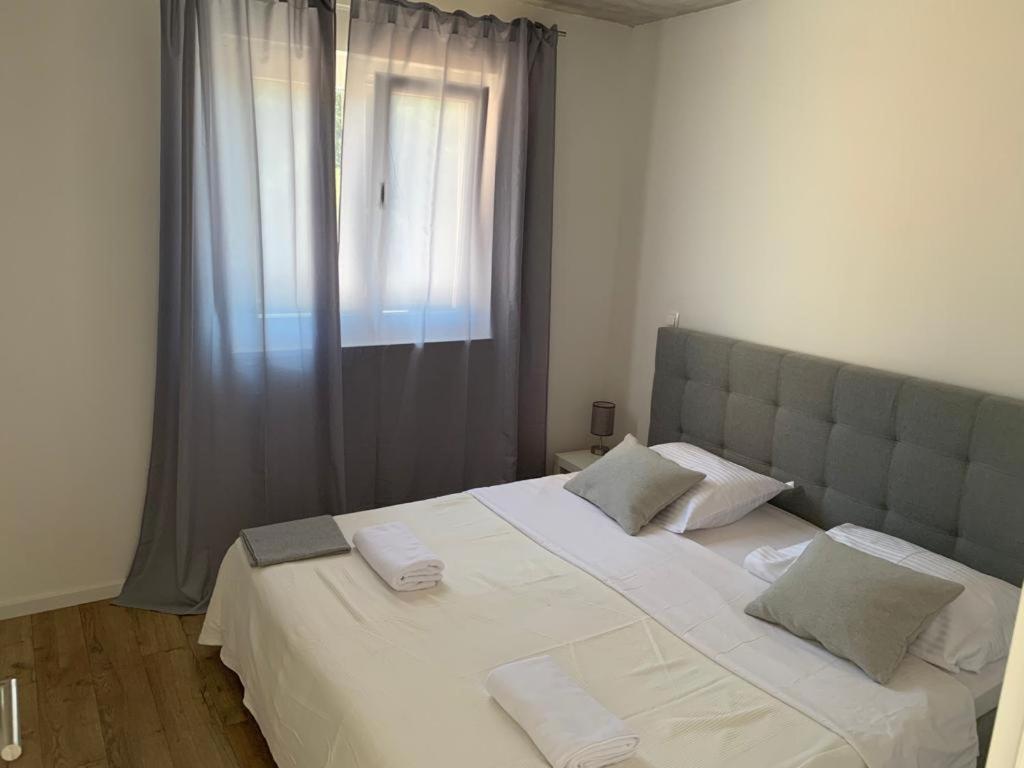 Twenty-Punat Apartments מראה חיצוני תמונה