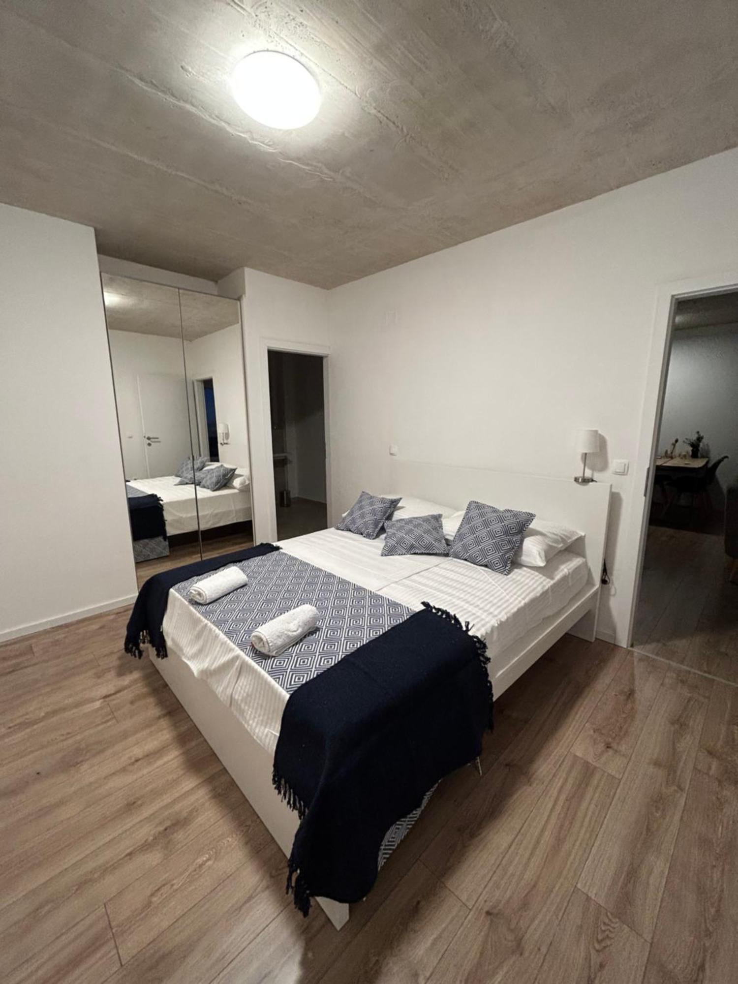 Twenty-Punat Apartments מראה חיצוני תמונה